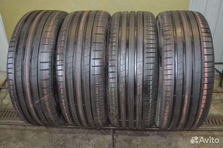Pirelli P Zero PZ4 255/40 R21 102Y