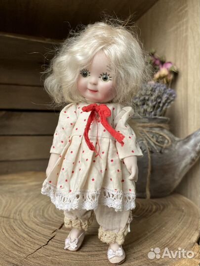 Кукла фарфоровая коллекционная