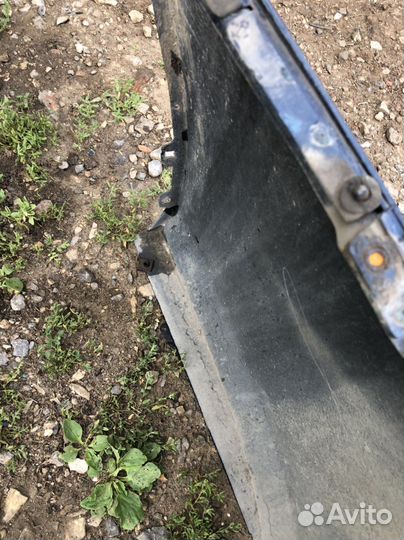 Задний бампер lancer 9