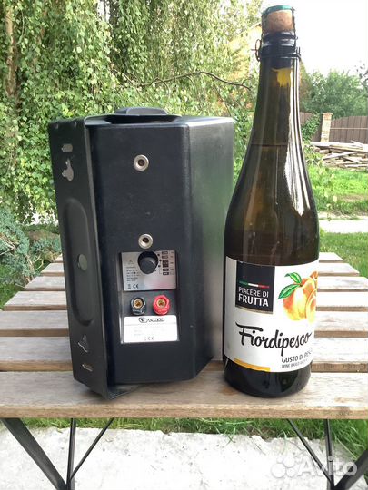 Volta колонки настенные