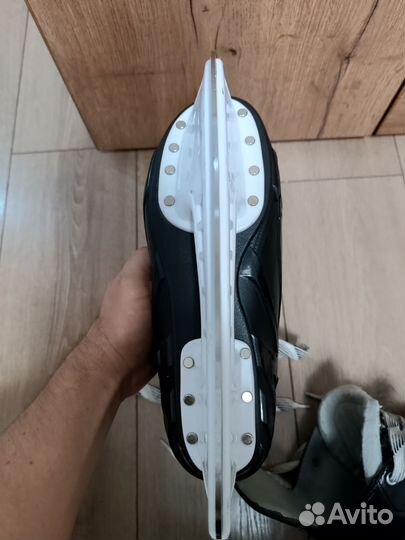 Коньки хоккейные 43 размер