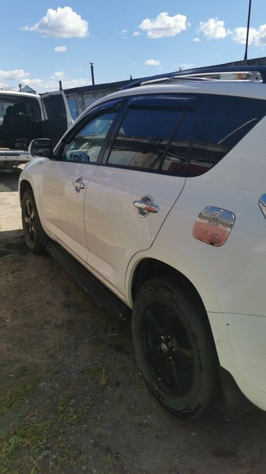 Toyota RAV4: фото владельца