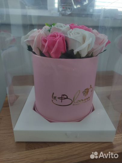 Букет из мыльных роз в коробке