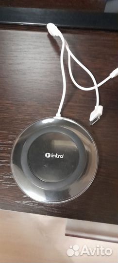 Беспроводная зарядка Intro