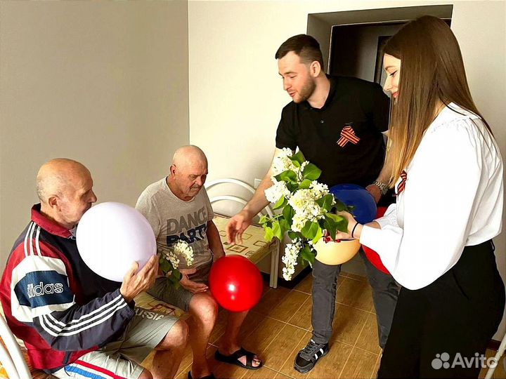 Уход за пожилыми людьми - сиделка