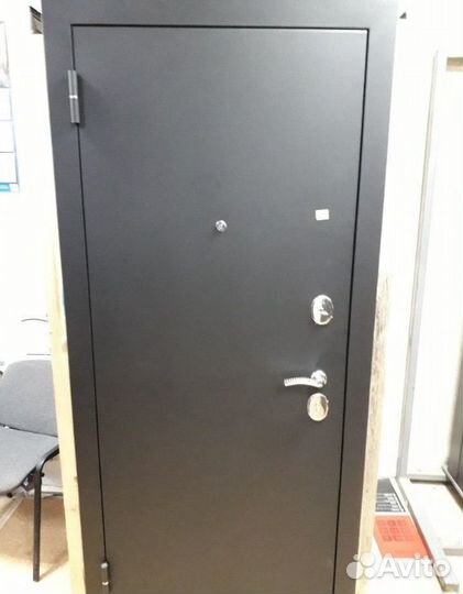 Входные и межкомнатные двери с установкой под ключ