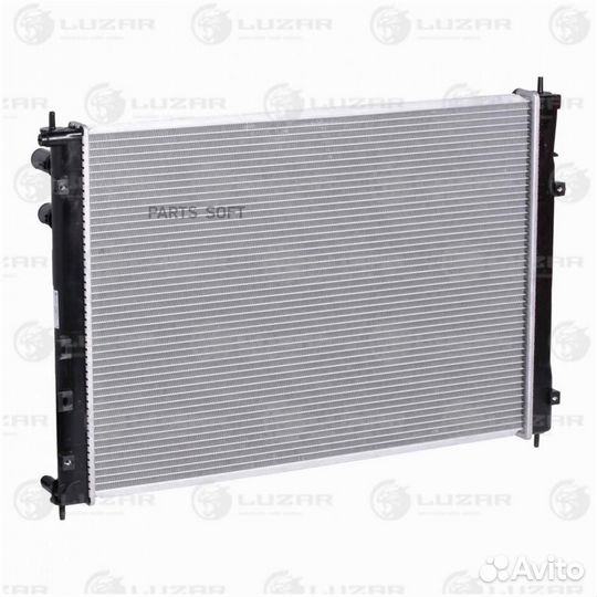 Luzar LRC 2210 Радиатор охлаждения Subaru Tribeca