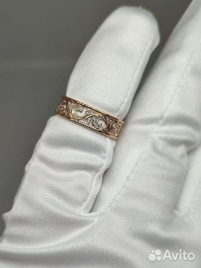 Золотое кольцо с камнем 17р
