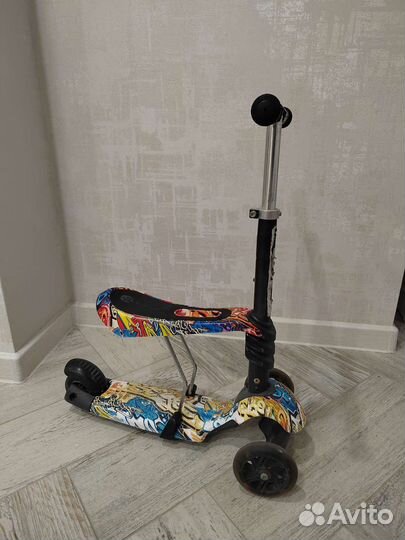 Самокат - беговел детский