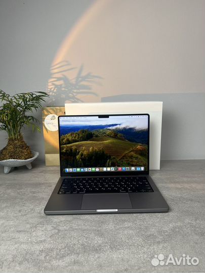 MacBook Pro 14m1 16gb 512gb м видео
