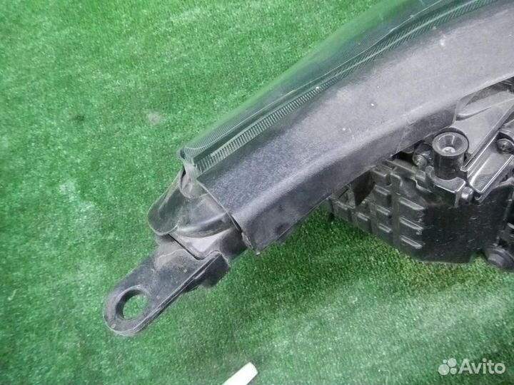 Фара левая Kia Sorento/Sorento Prime