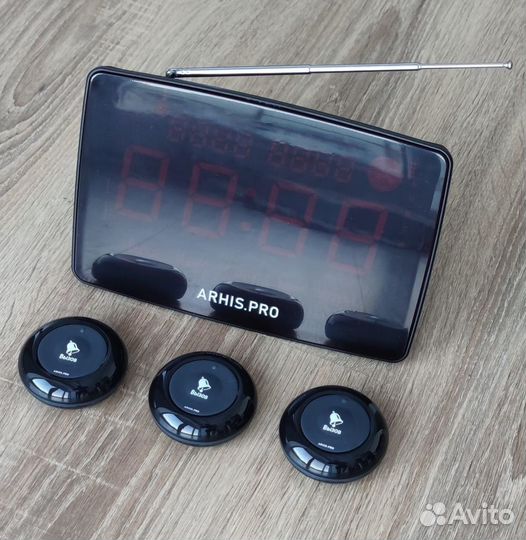 Кнопка вызова официанта и часы пейджер официанта