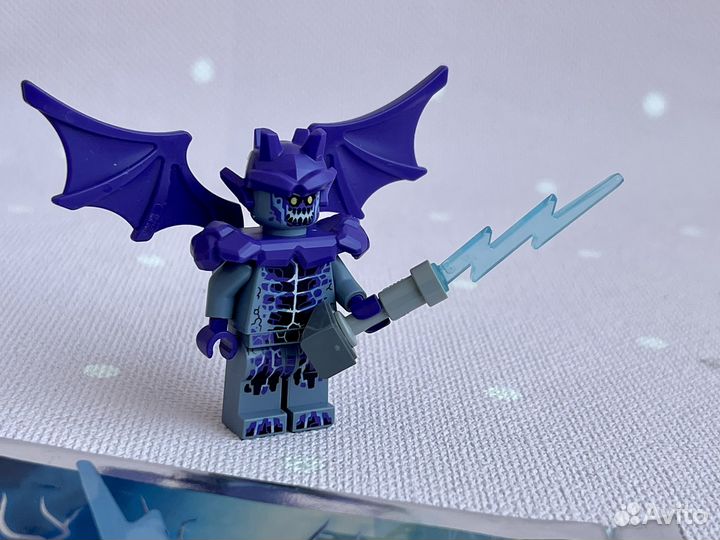 Lego минифигурки Пакетом