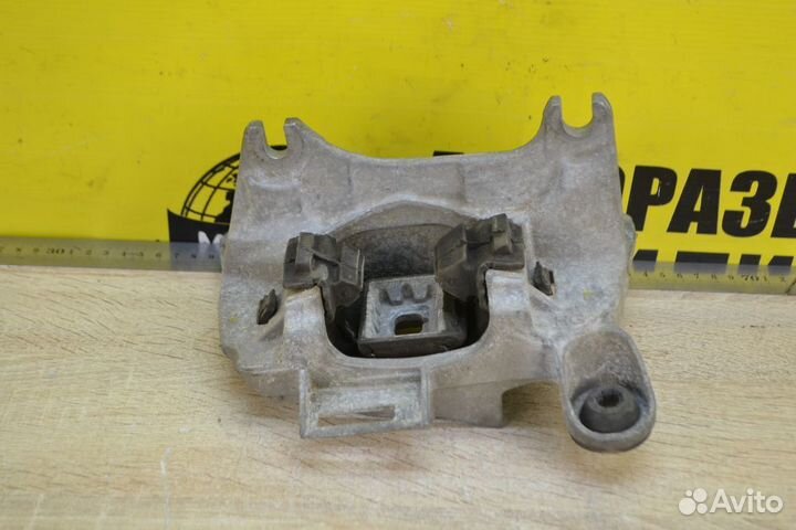 Подушка двс левая Renault Megane 3