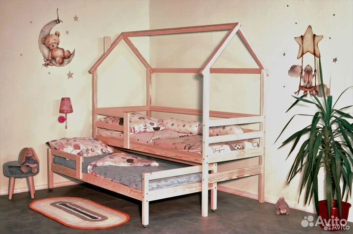 Кровать домик Софа 3. Массив сосны. Цвета на выбор
