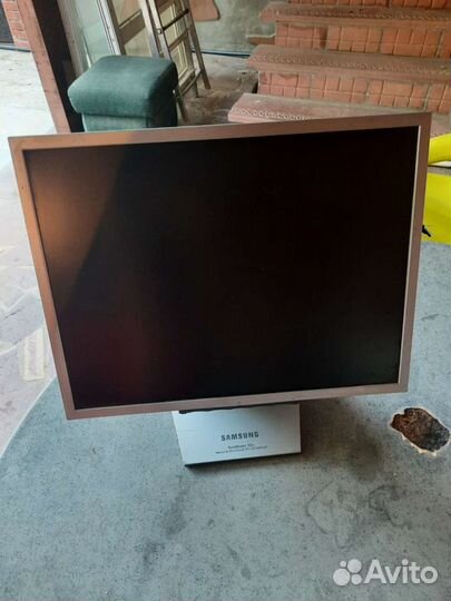 Монитор samsung SuncMaster 152x