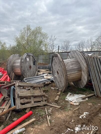 Катушка для кабеля деревянная