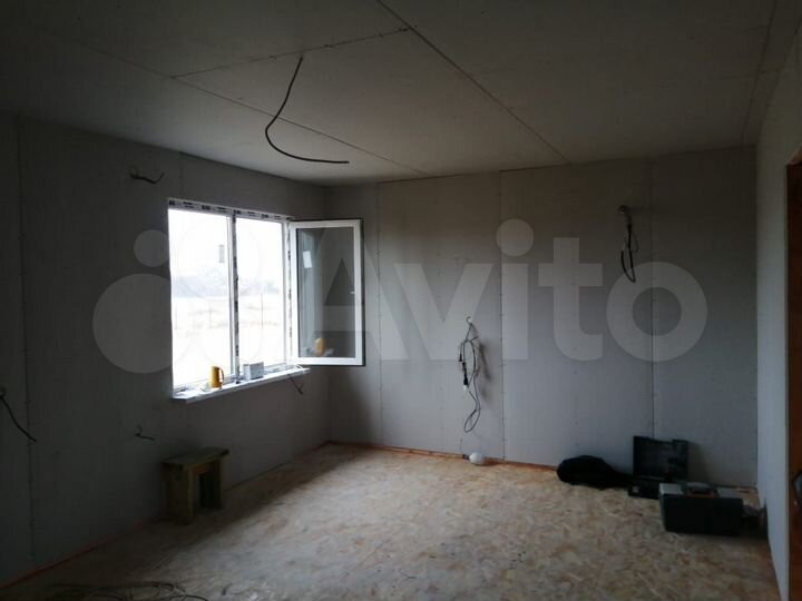 Дом 64 м² на участке 4 сот.