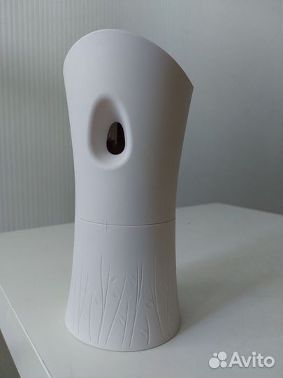 Автоматический освежитель воздуха Air Wick