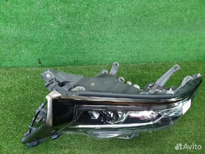 Фара левая Toyota Land Cruiser Prado