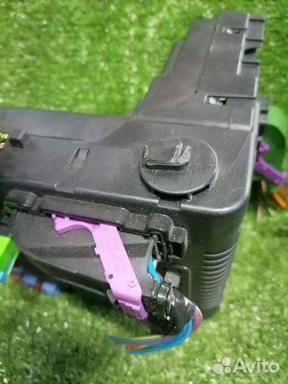 Центральный электронный модуль (CEM) 30728356 Volv