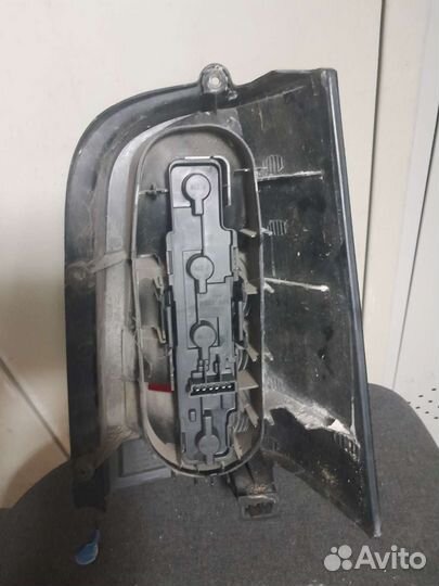 Задний левый фонарь Мерседес vito