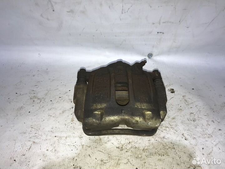 Суппорт передний левый Chery Tiggo T11