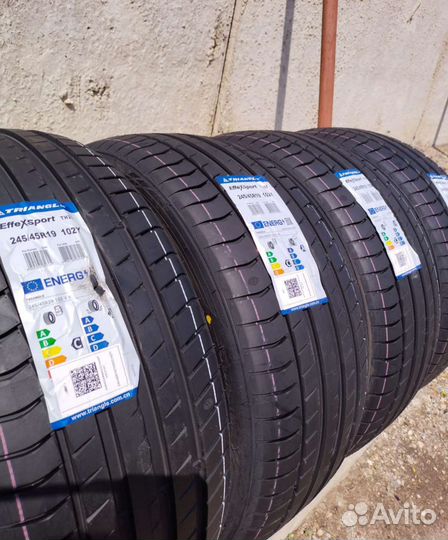 Triangle EffeXSport TH202 245/45 R19 102Y