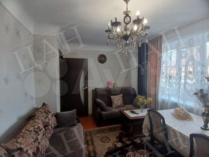 2-к. квартира, 60 м², 1/4 эт.