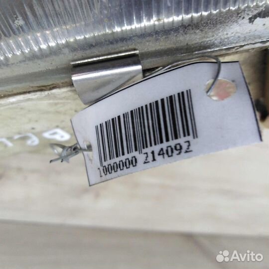 Фара правая Volkswagen vento не оригинал