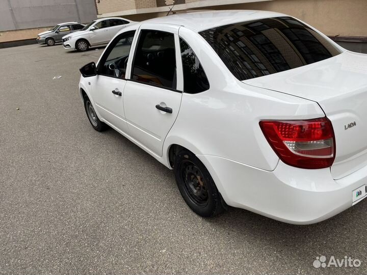 LADA Granta 1.6 МТ, 2016, 159 718 км