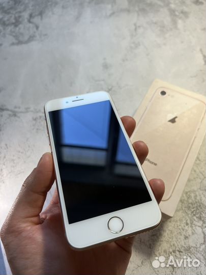 iPhone 8, 64 ГБ