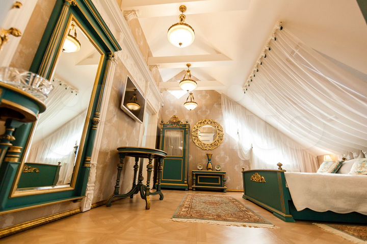 Гостиница, 700 м²