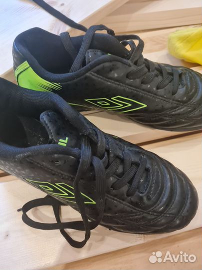 Футбольные бутсы футзалки