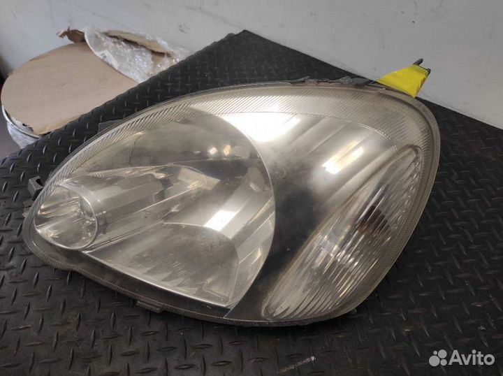 Фара лево на Toyota Yaris P1 (Тойота Ярис 1)