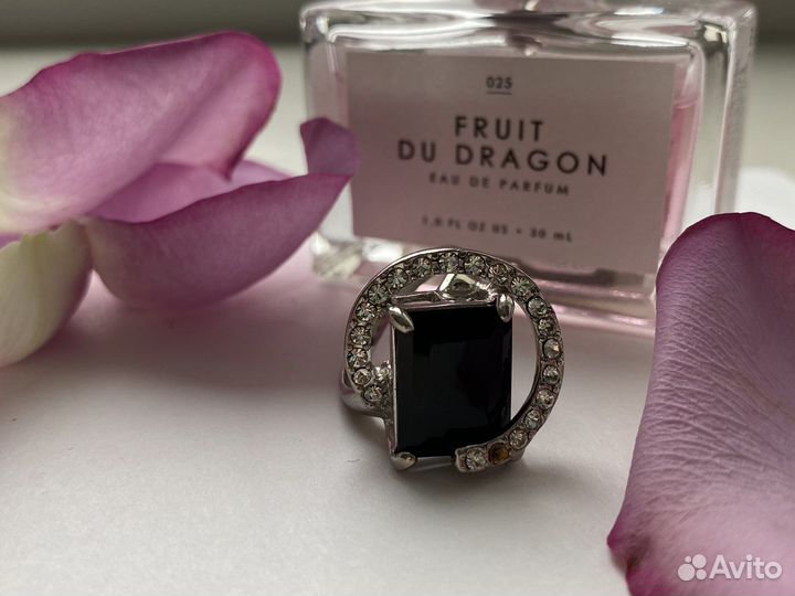 Серебряное кольцо