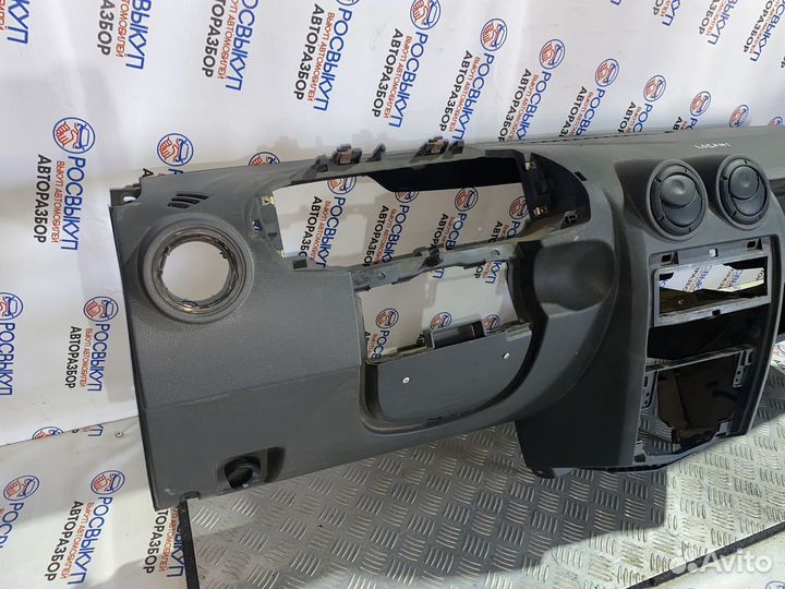 Торпедо Renault Logan 1