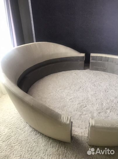 Кровать двухспальная с матрасом