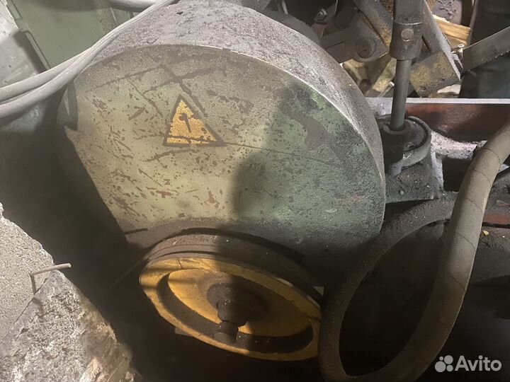 872М Отрезной ножовочный станок