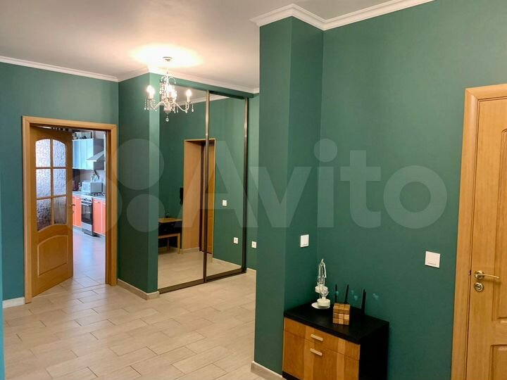 3-к. квартира, 117 м², 3/10 эт.