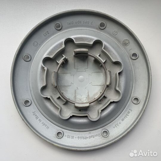 Крышка литого диска Volkswagen 1K0601149E