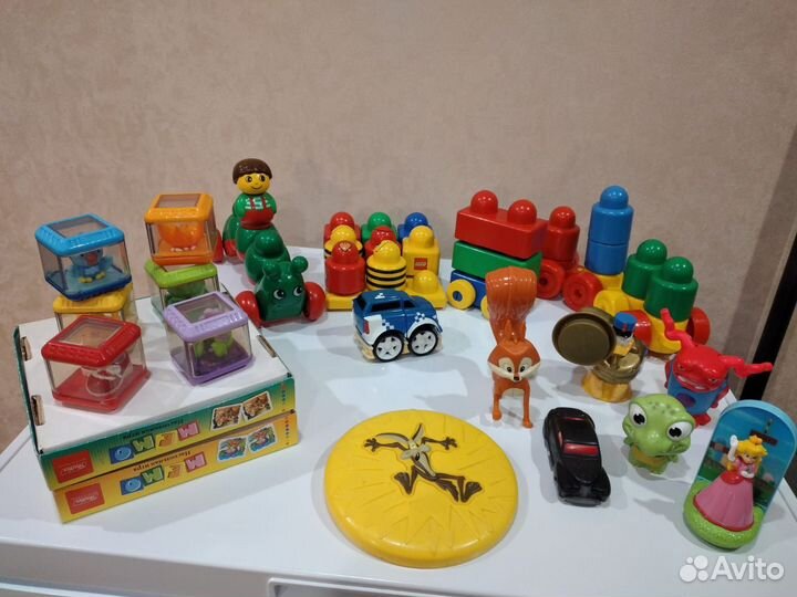 Детские развивающие игрушки для малышей