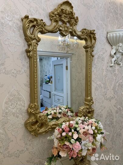 Зеркало резное настенное