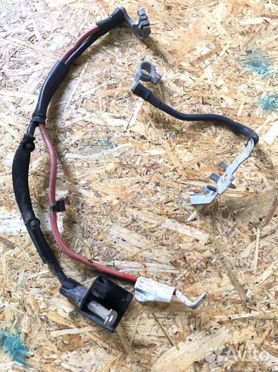 Проводка генератора,клемма аккумулятора Octavia A7