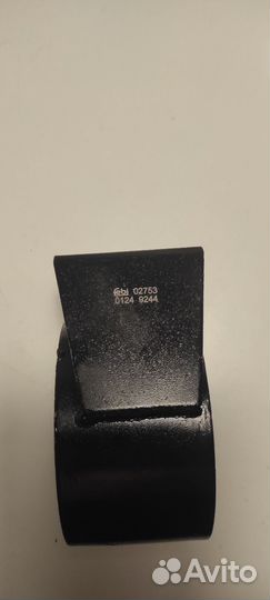 Опора двигателя правая на Volkswagen Passat b3 b4