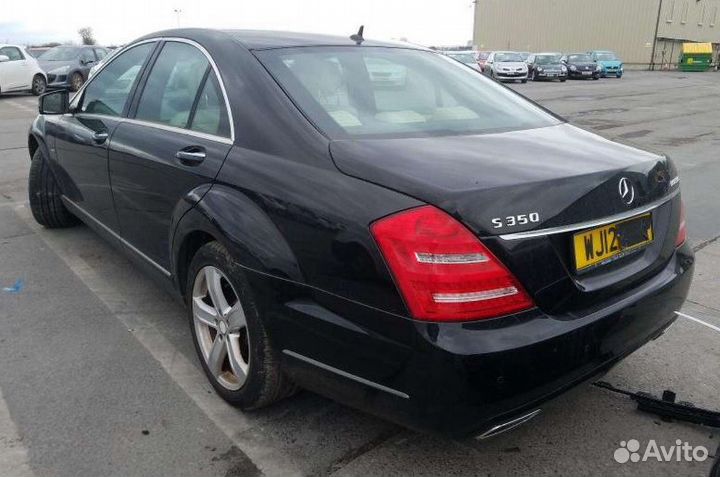Mercedes W221 S350 2012 г по запчастям