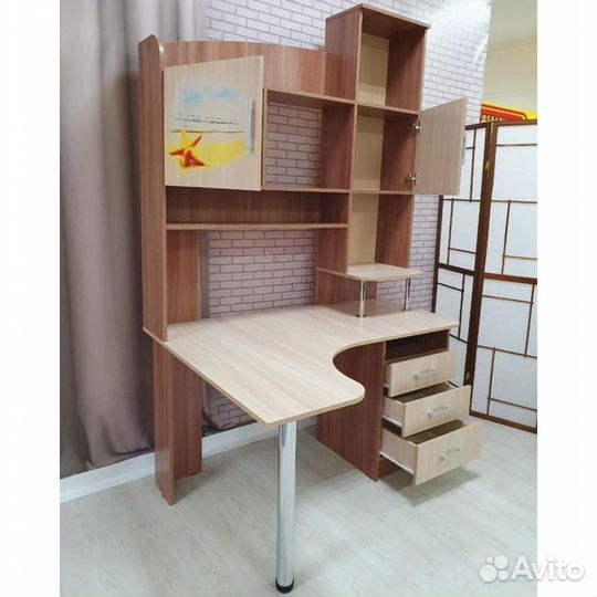 Компьютерный стол №3