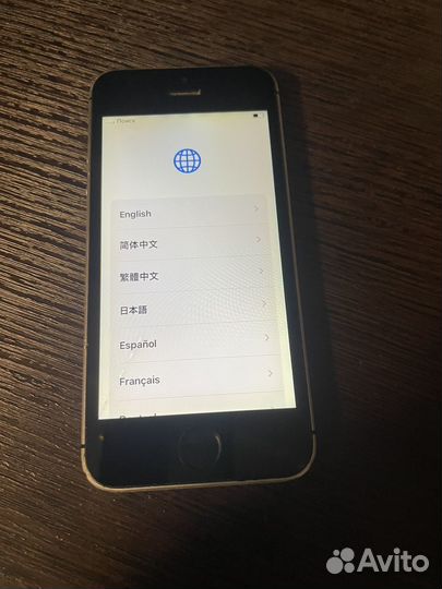 Телефон iPhone 5se 32