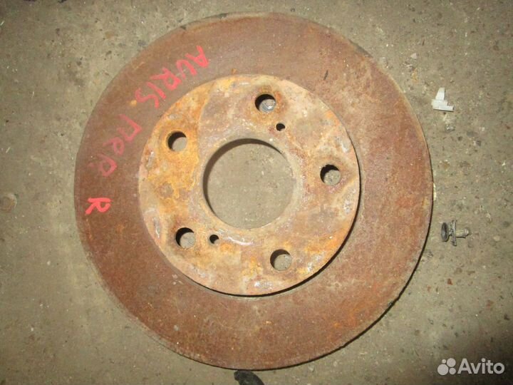 Диск тормозной передний Toyota Auris 150