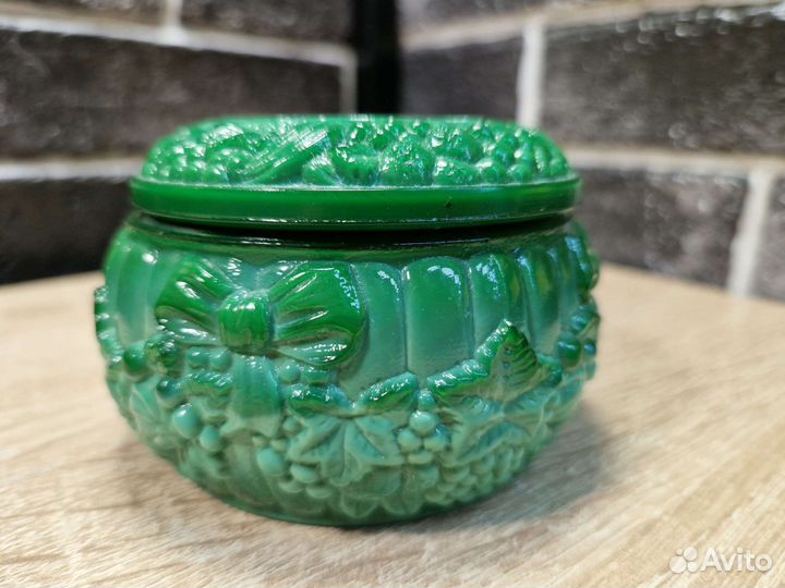 К.3246 Шкатулка зеленая